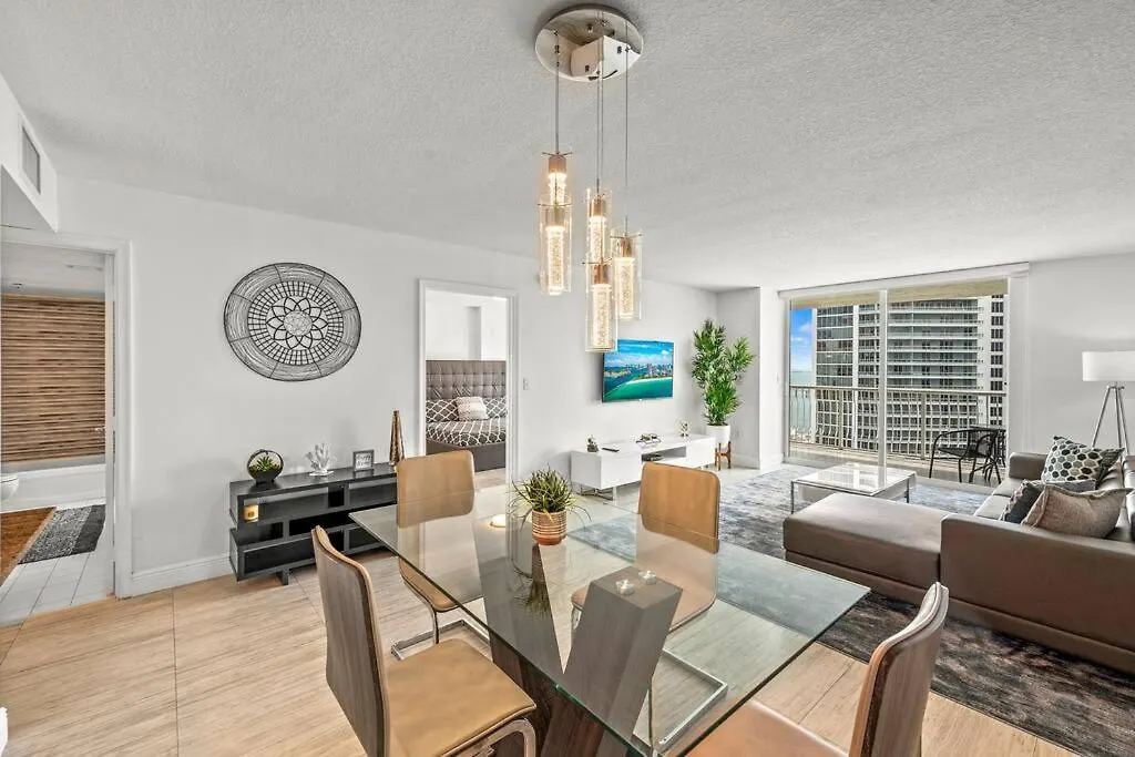 Unit With Ocean & View Club At Brickell Bay