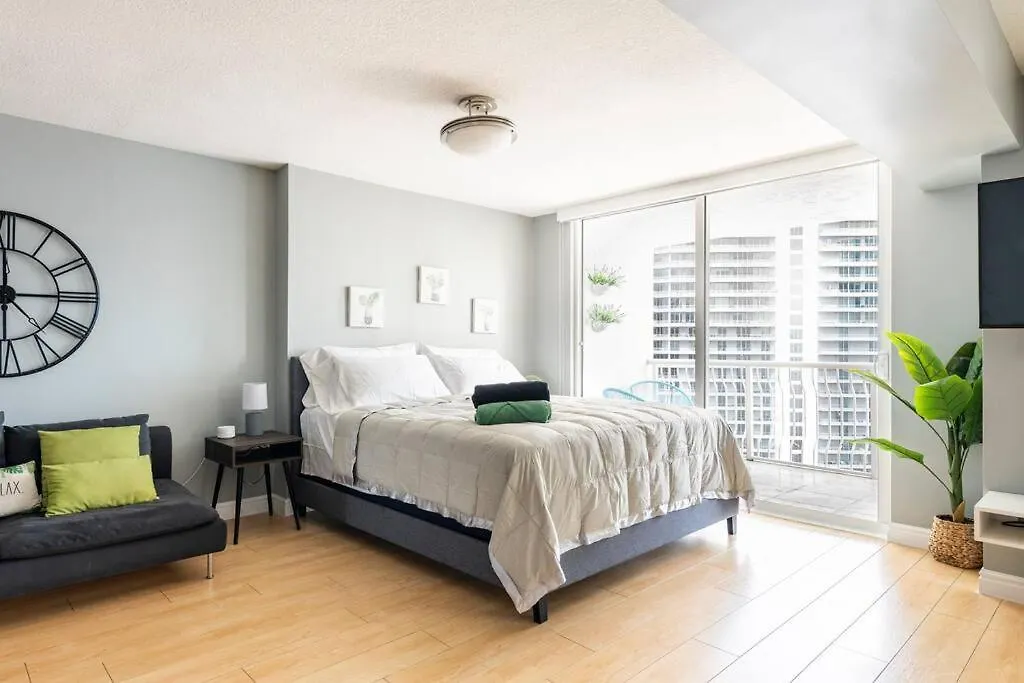 Apartment Brickell Center W/city & Bay View + Free Parking!