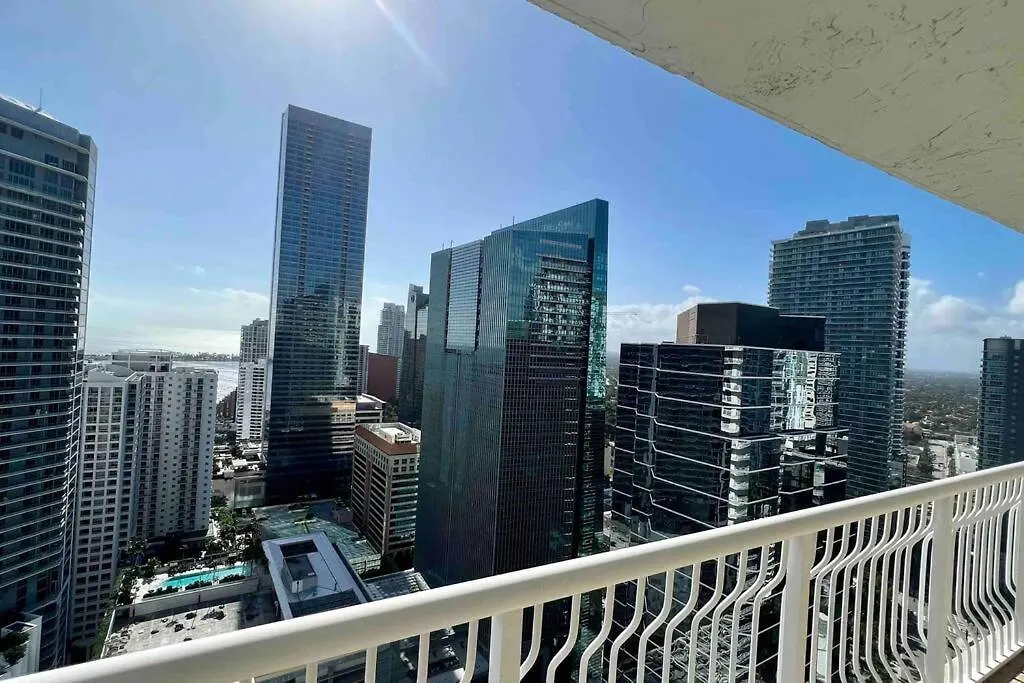 아파트 Brickell Center W/city & Bay View + Free Parking!