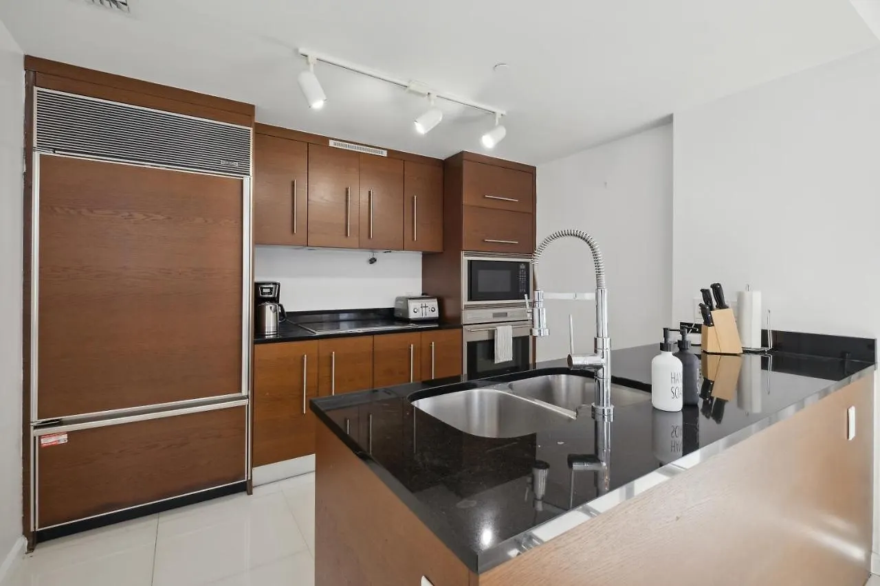 Lux 2b-2b At Icon - Water View & 5-star Amenities Miami