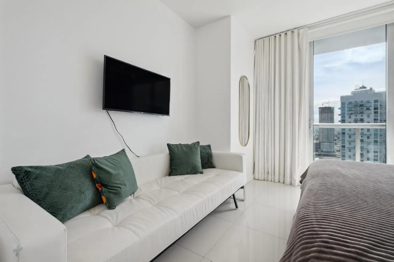 Apartment Lux 2b-2b At Icon - Water View & 5-star Amenities Miami