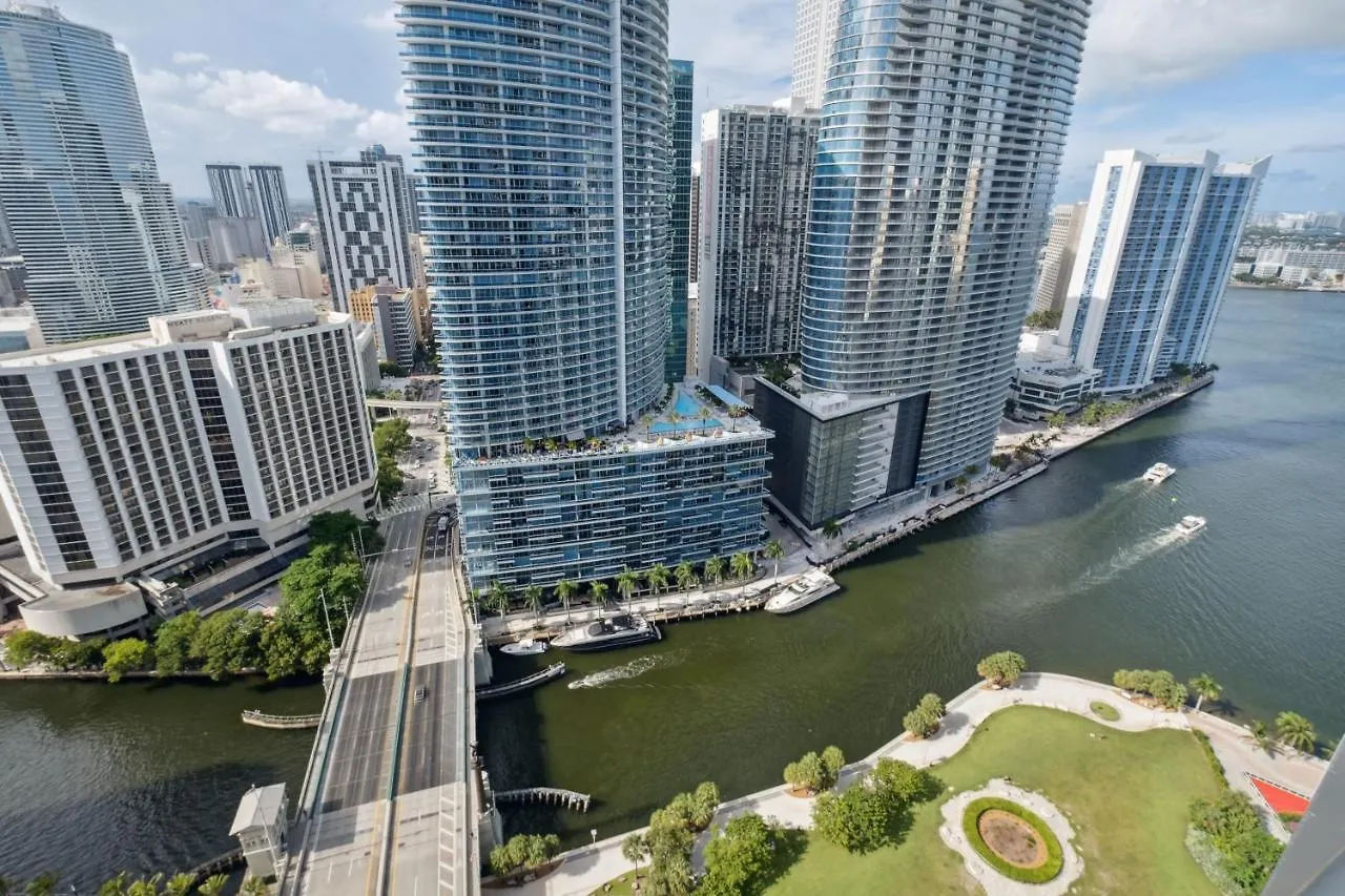 Apartment Lux 2b-2b At Icon - Water View & 5-star Amenities