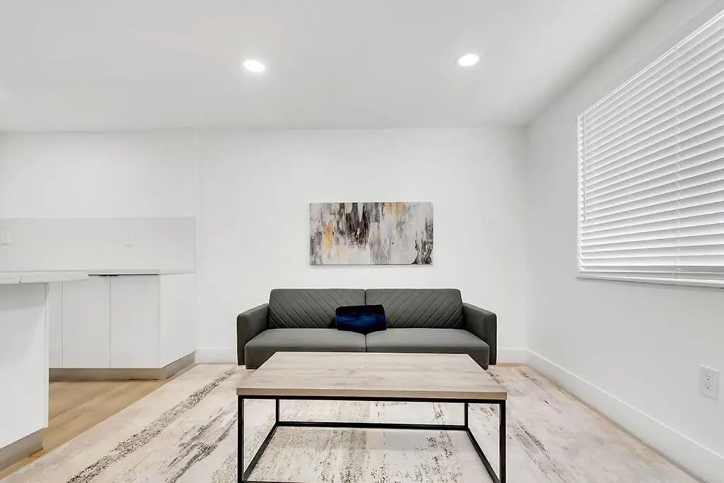 Brand New Soho Style Apartment! #9 Apartment *