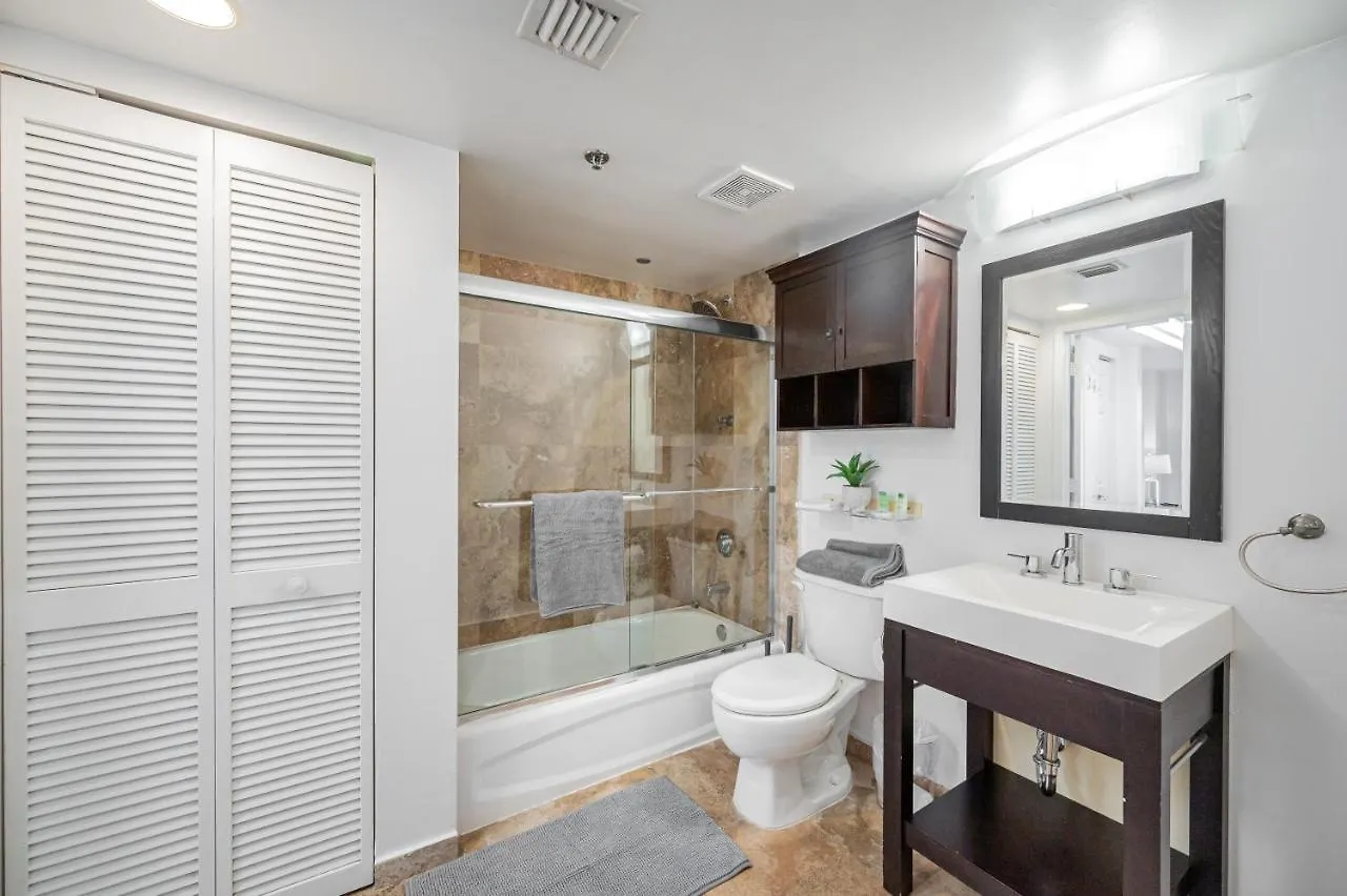 Amazing Brickell Unit With Views & Free Parking * Miami