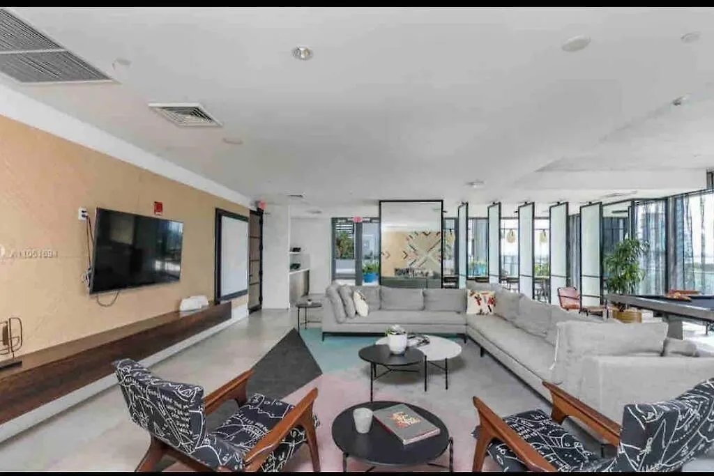 Modern & Beautifully Furnished Apt Midtown * Miami