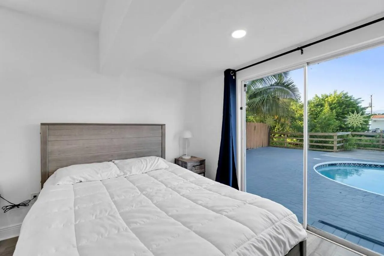 度假居 Waterfront Heated Pool