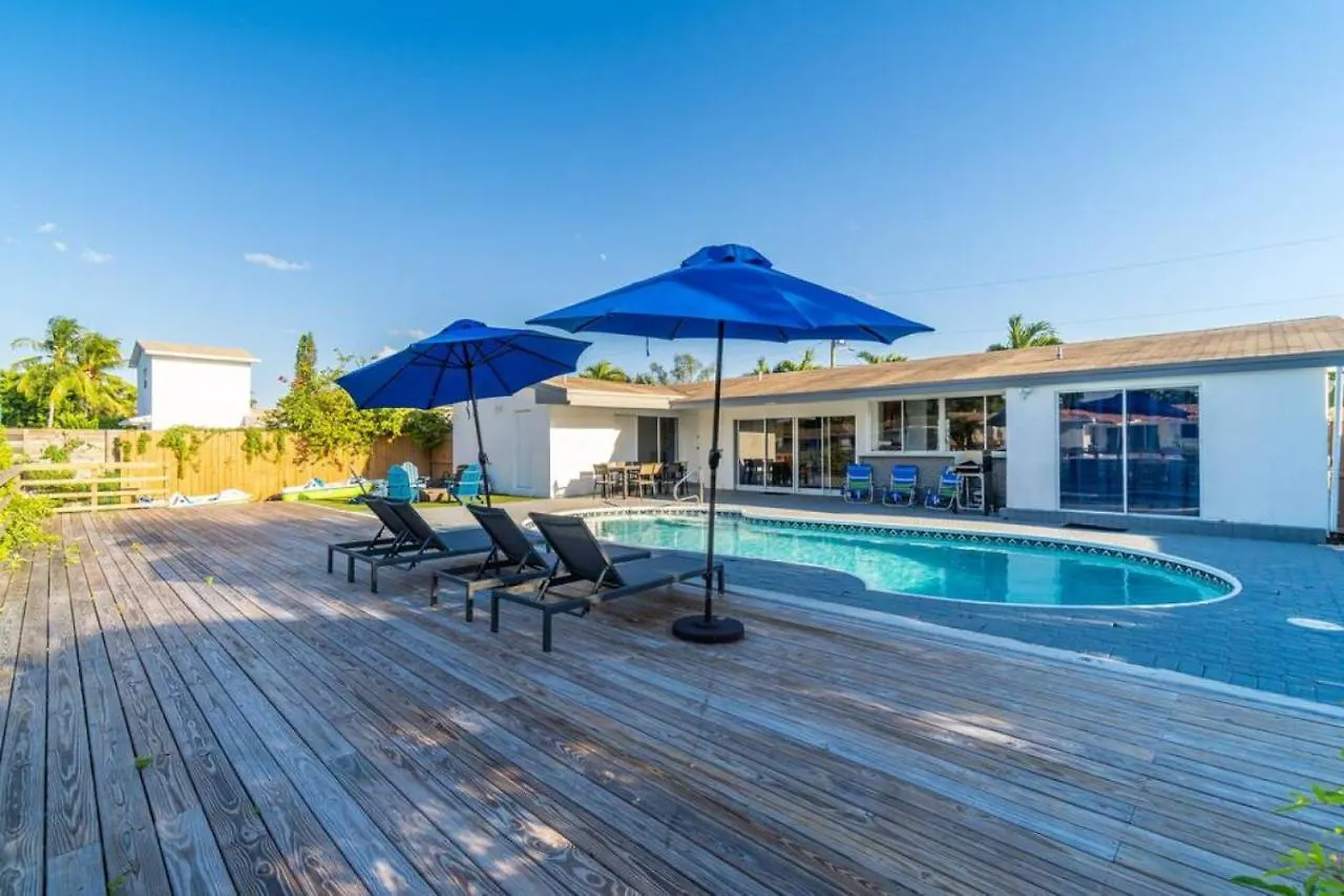 度假居 Waterfront Heated Pool