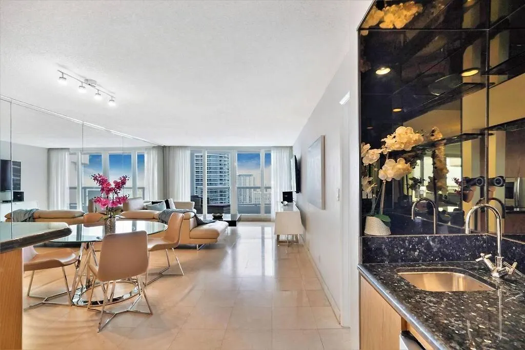 Daire Endless Summer! Incredible Water Views Miami