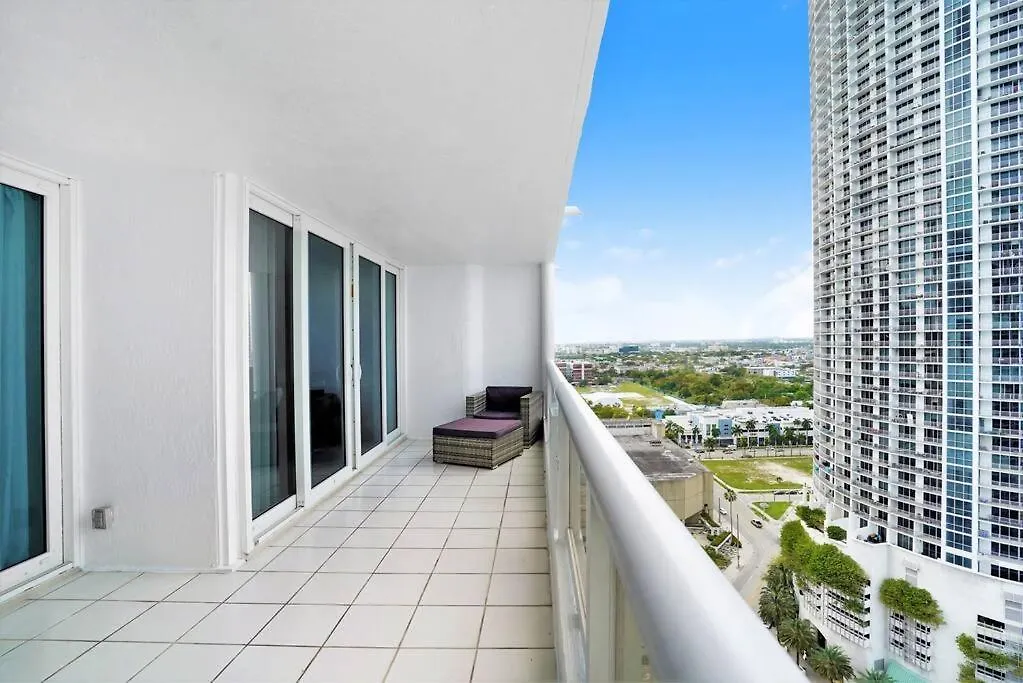 Endless Summer! Incredible Water Views * Miami