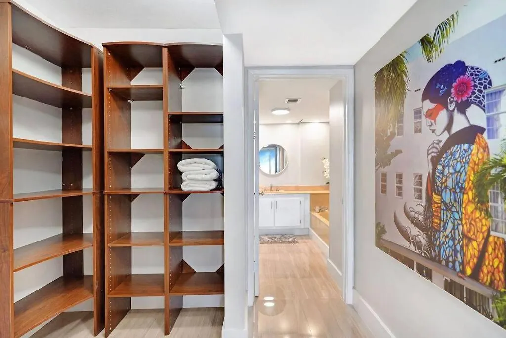 Apartment Endless Summer! Incredible Water Views