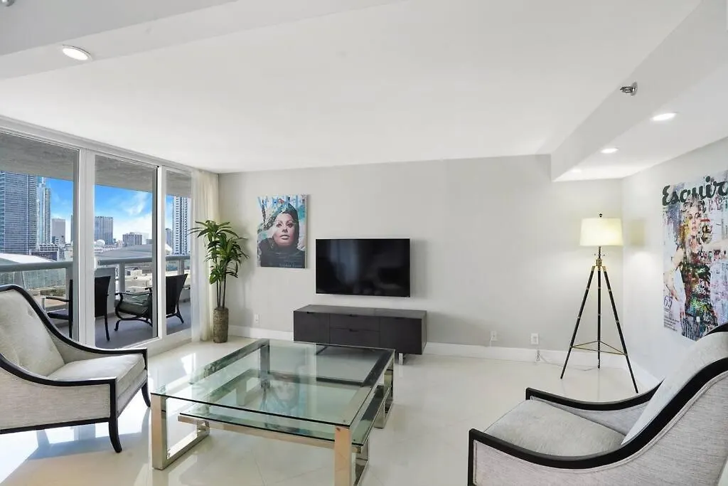 Meet Me In Miami! Impressive Skyline Views