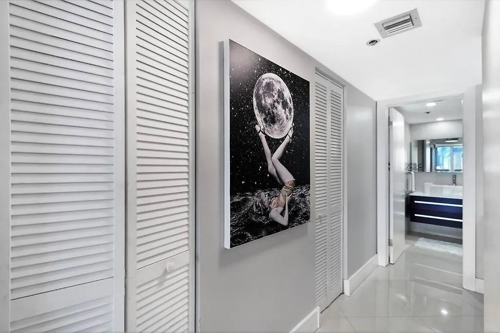 Apartment Meet Me In Miami! Impressive Skyline Views Miami