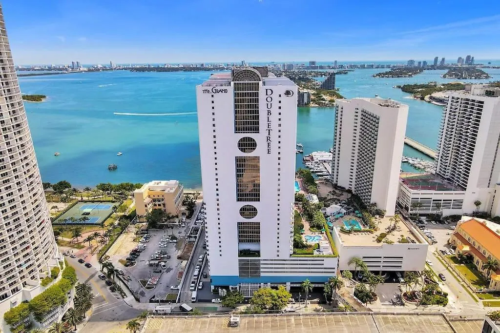 Daire Over The Moon! Skyline And Water Views! Miami