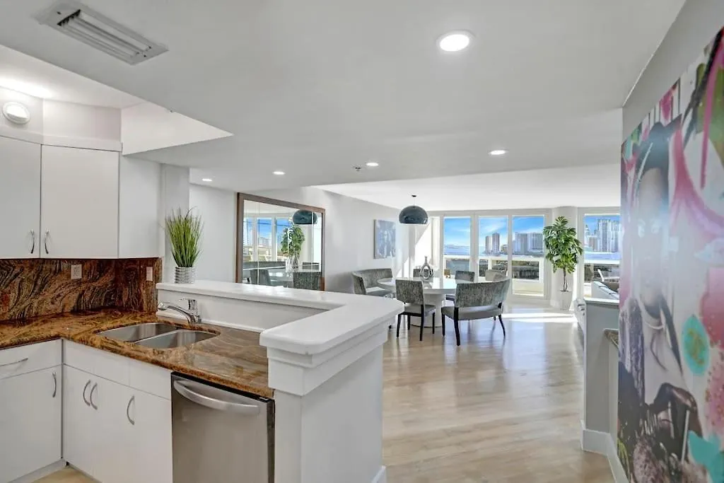 Daire Over The Moon! Skyline And Water Views! Miami
