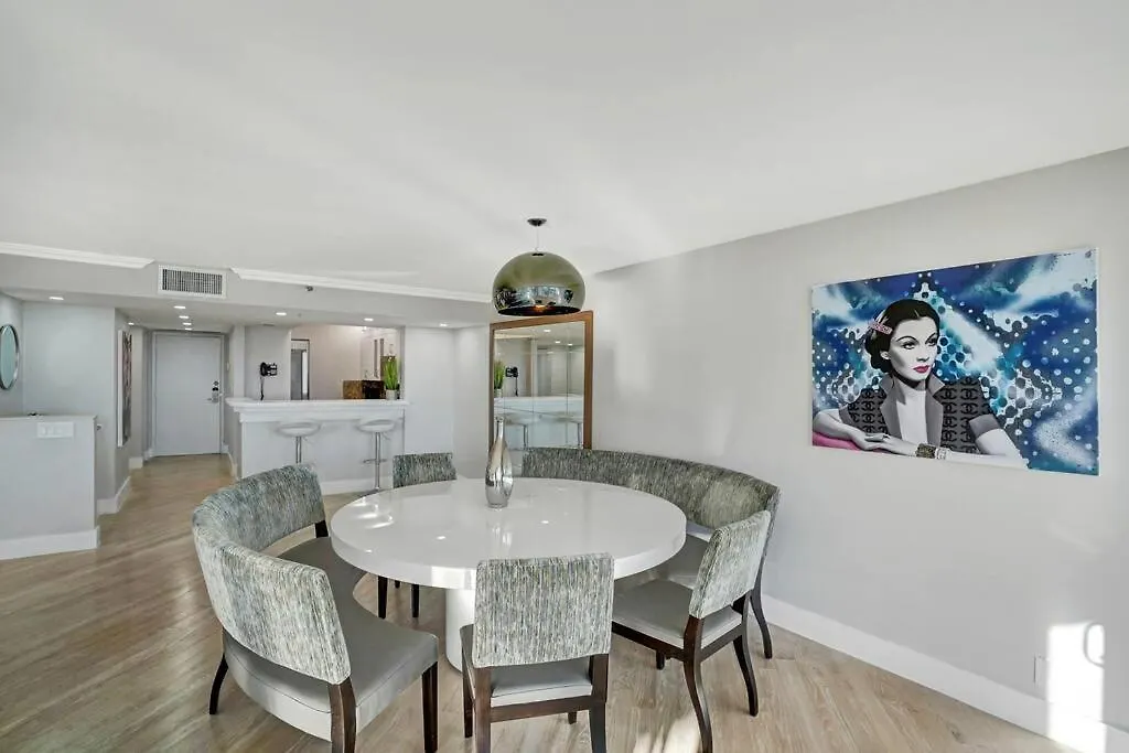 Over The Moon! Skyline And Water Views! Daire *