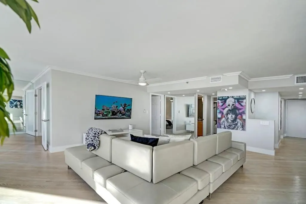 Over The Moon! Skyline And Water Views! Daire *