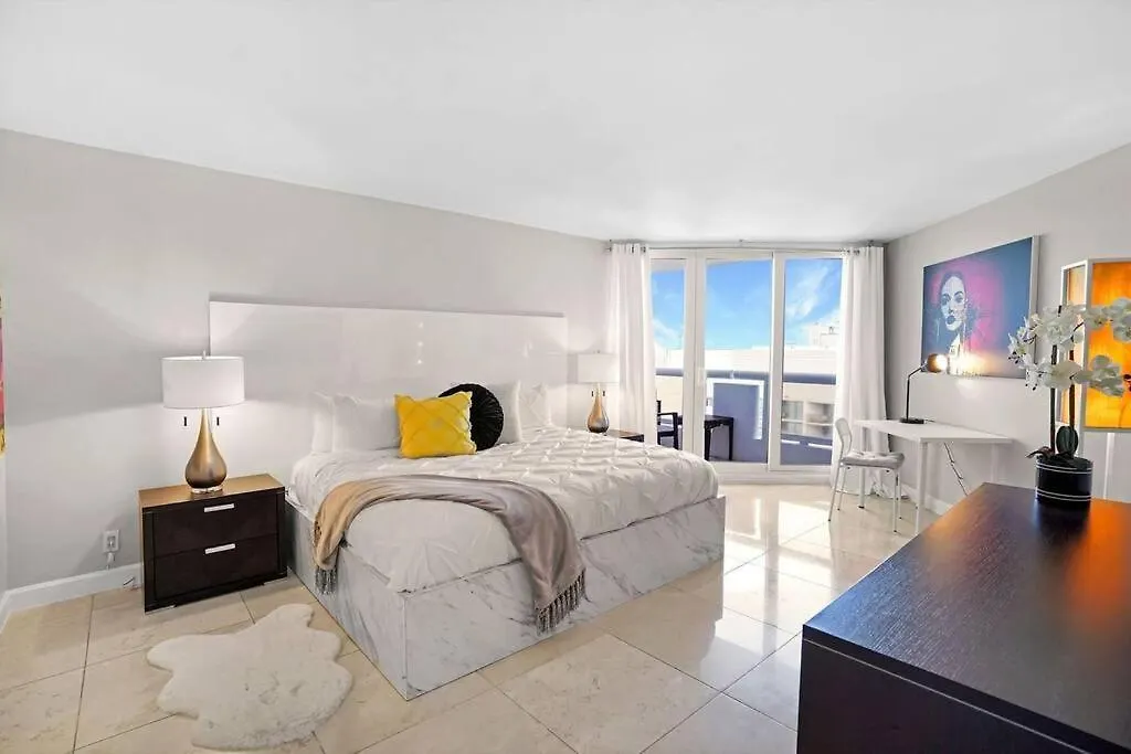 Apartment Pisces Dream - Direct Water Views! Miami