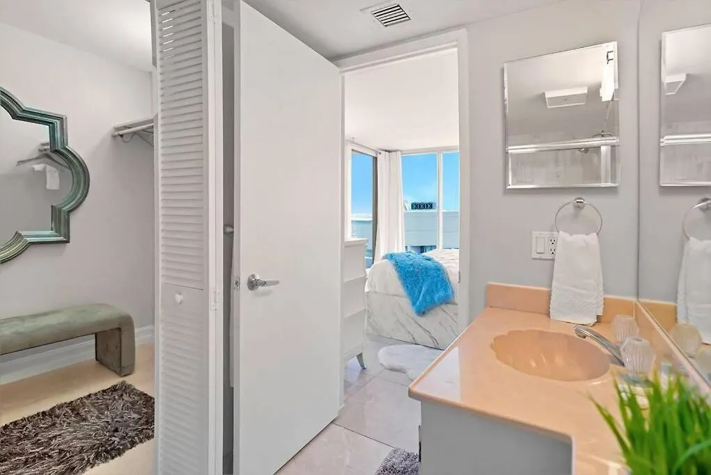 Pisces Dream - Direct Water Views! Apartment Miami