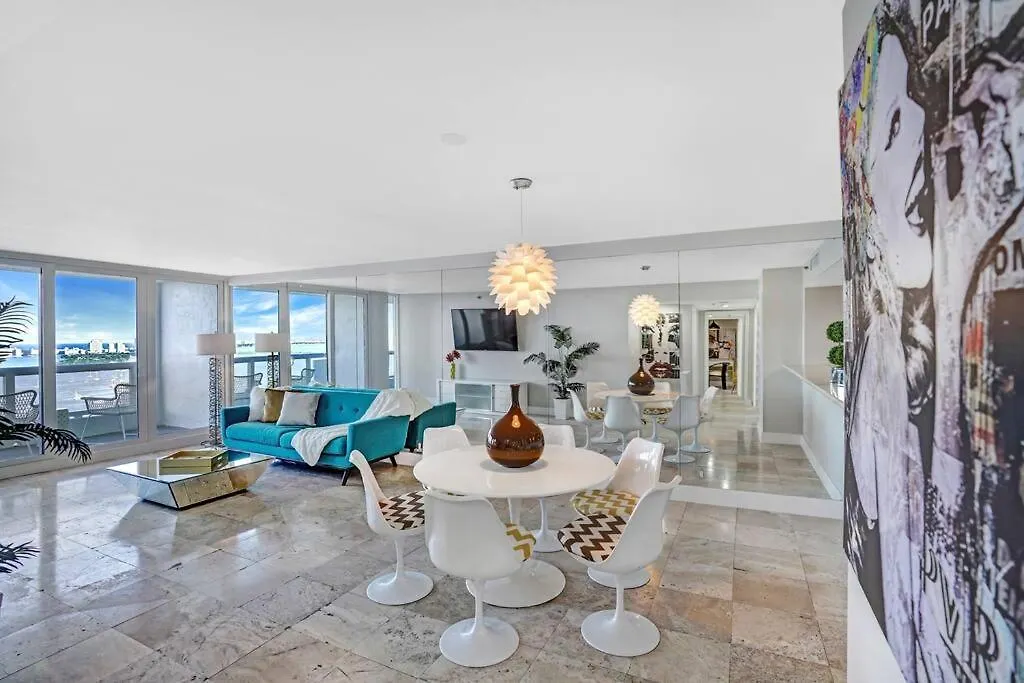 Apartment The Audrey! Penthouse With Direct Water Views! Miami