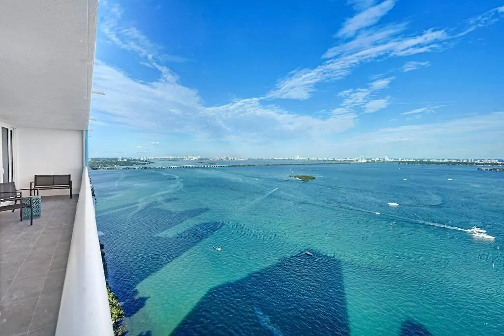 The Audrey! Penthouse With Direct Water Views! * Miami
