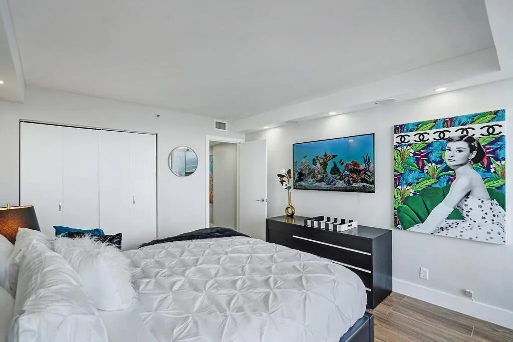 The Bond - Oo7 Vibes And Penthouse Water Views! Apartment
