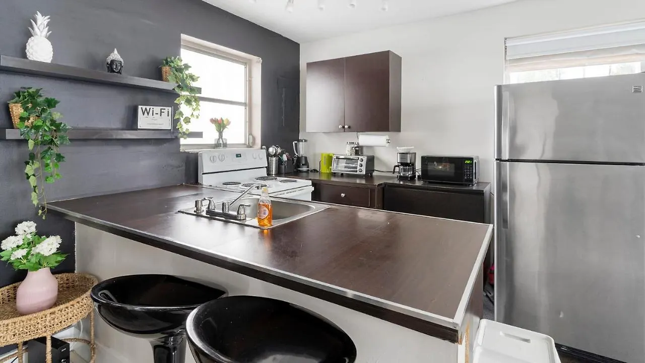 Brickell Pearl Cozy House 10 Min Location Holiday home Miami