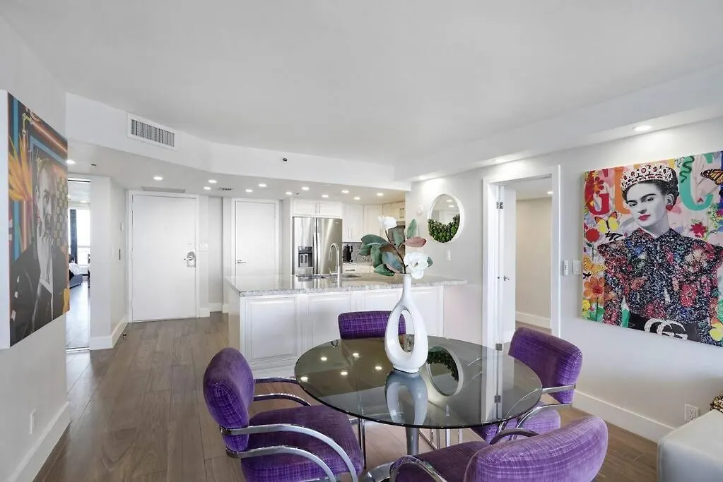 The Bond - Oo7 Vibes And Penthouse Water Views! *