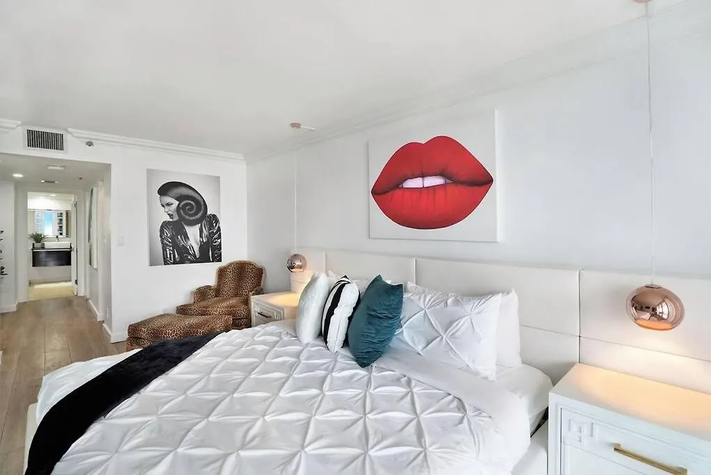 Apartment Magic City! Water And Park Views! *
