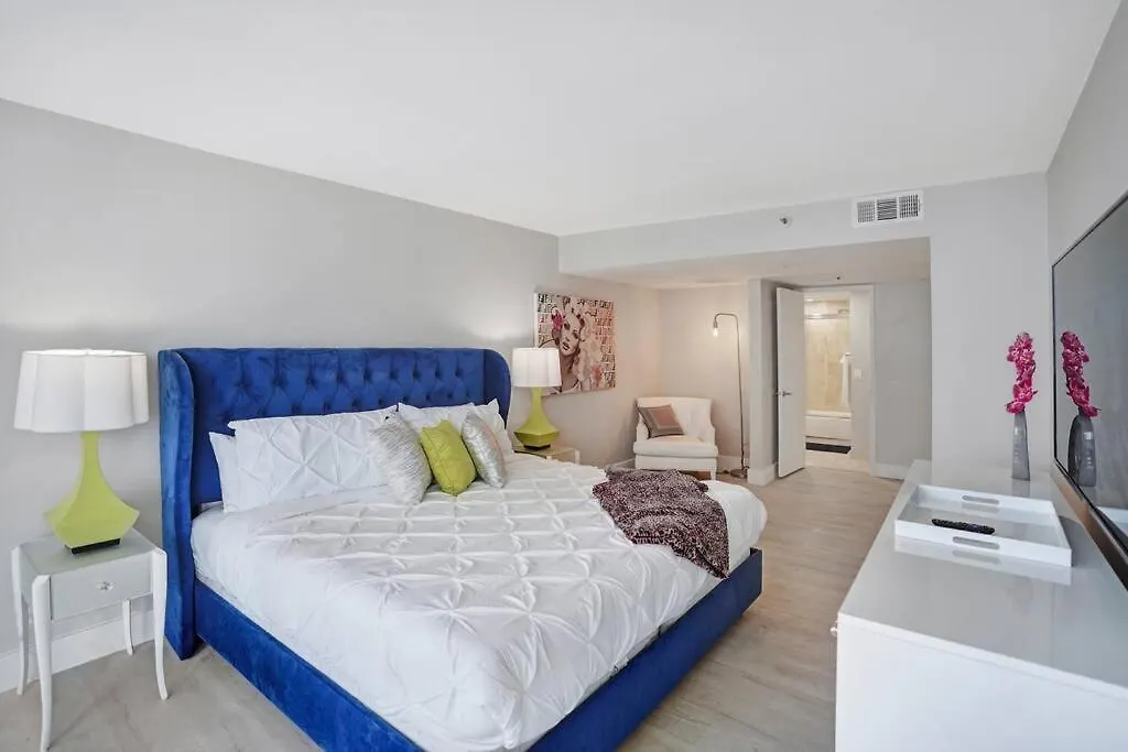 Apartamento Unforgettable! Water & Park Views, 4 Bedrooms! *