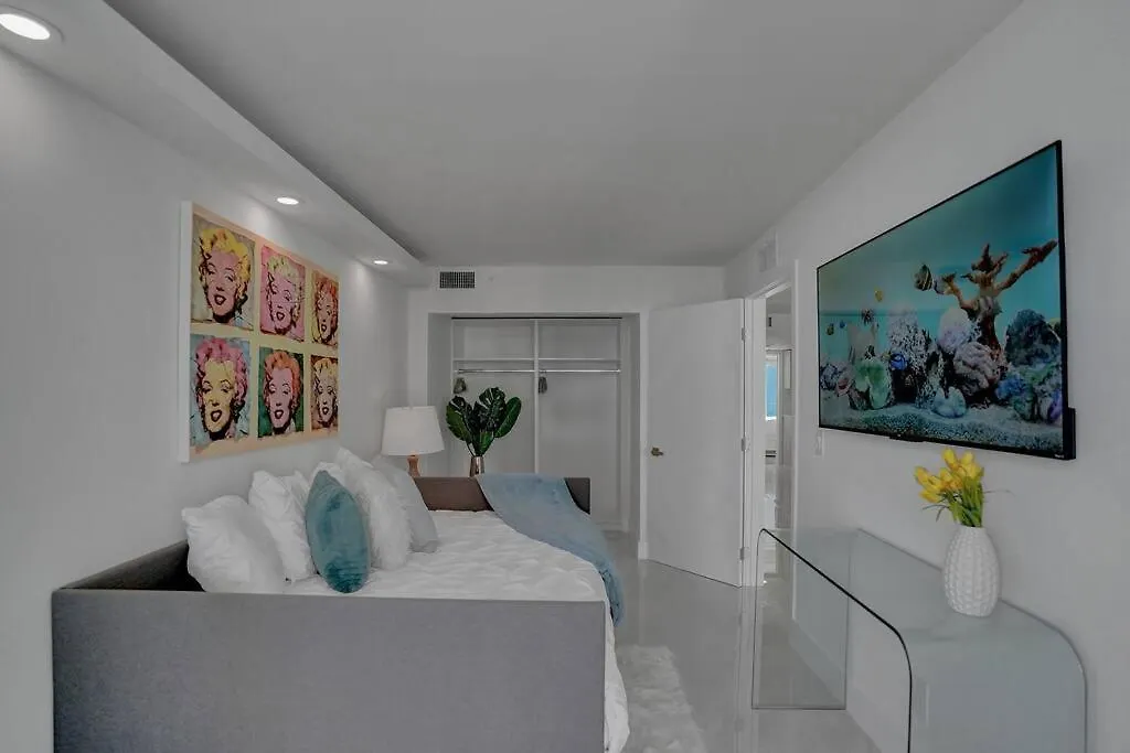 Elevate! Water And Park Views Apartment *