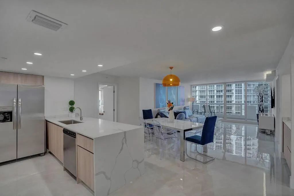 Apartment Elevate! Water And Park Views *