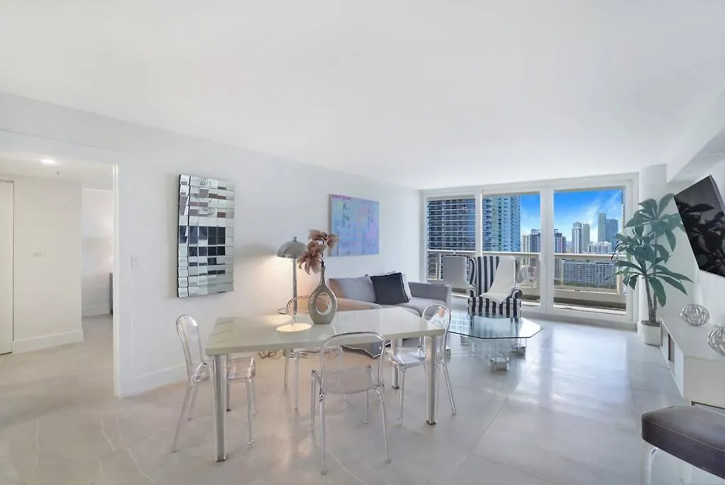 Sweet Dreams! Renovated With Water Views Apartment