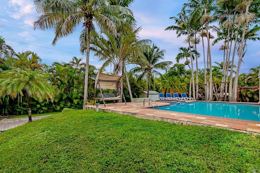 Dream Home/ Pool/jacuzzi/ Fire Pit * Miami