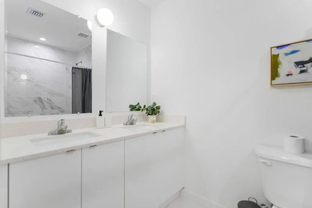 Stunning 3-bedroom Duplex With Free Parking *