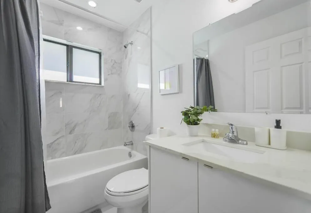 Stunning 3-bedroom Duplex With Free Parking * Miami