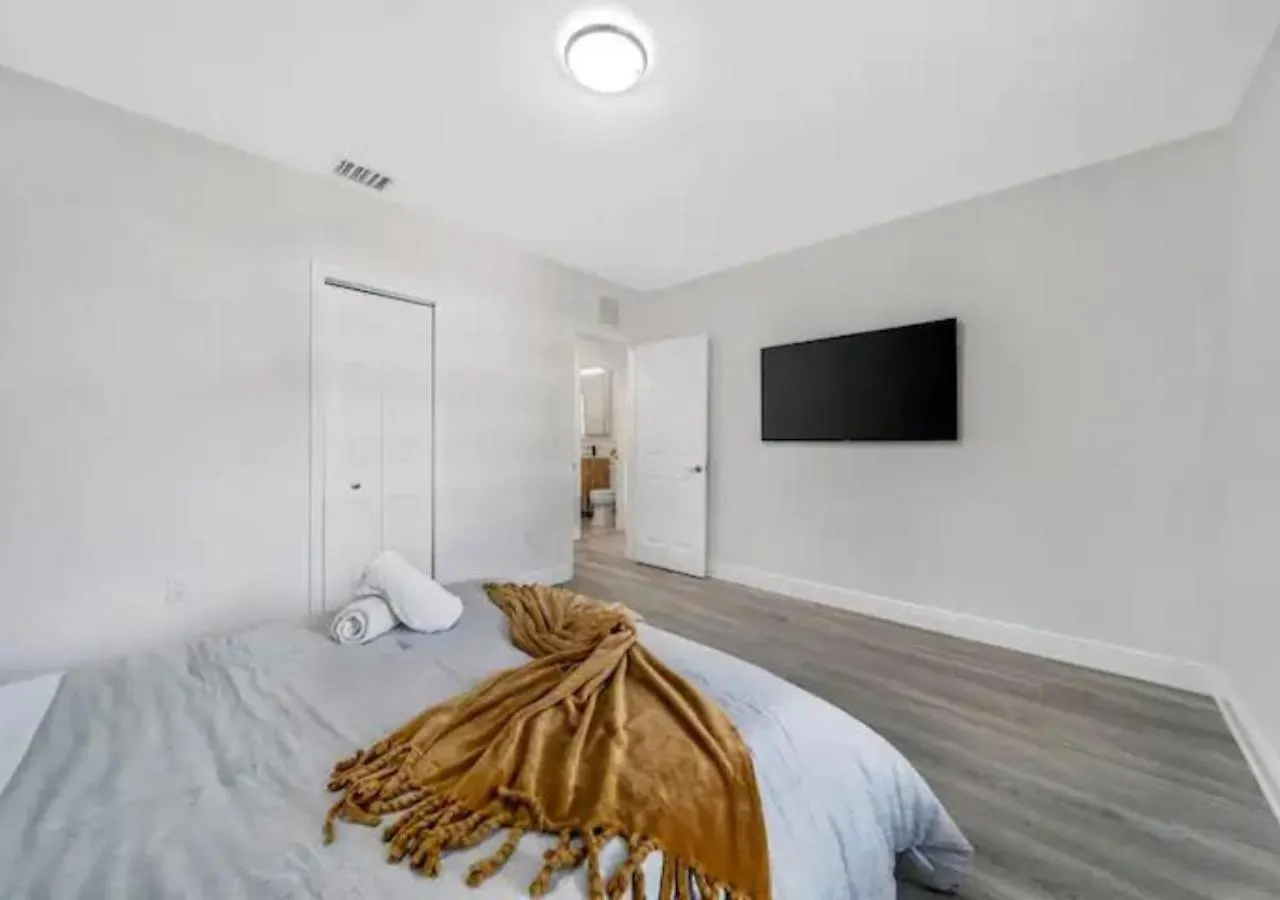 Villa With Pool Design District Miami