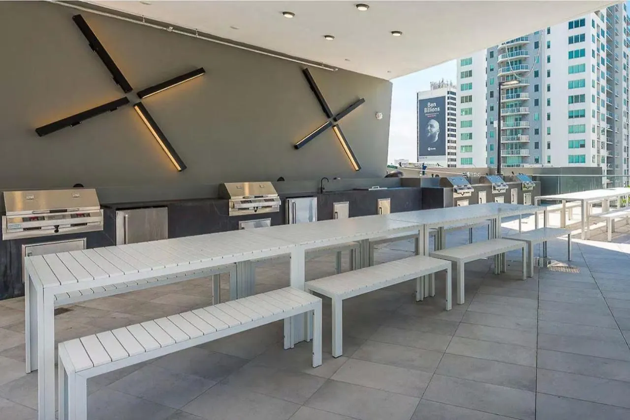 Downtown Studio W Pool Nr Shops Entertainment Mia-80