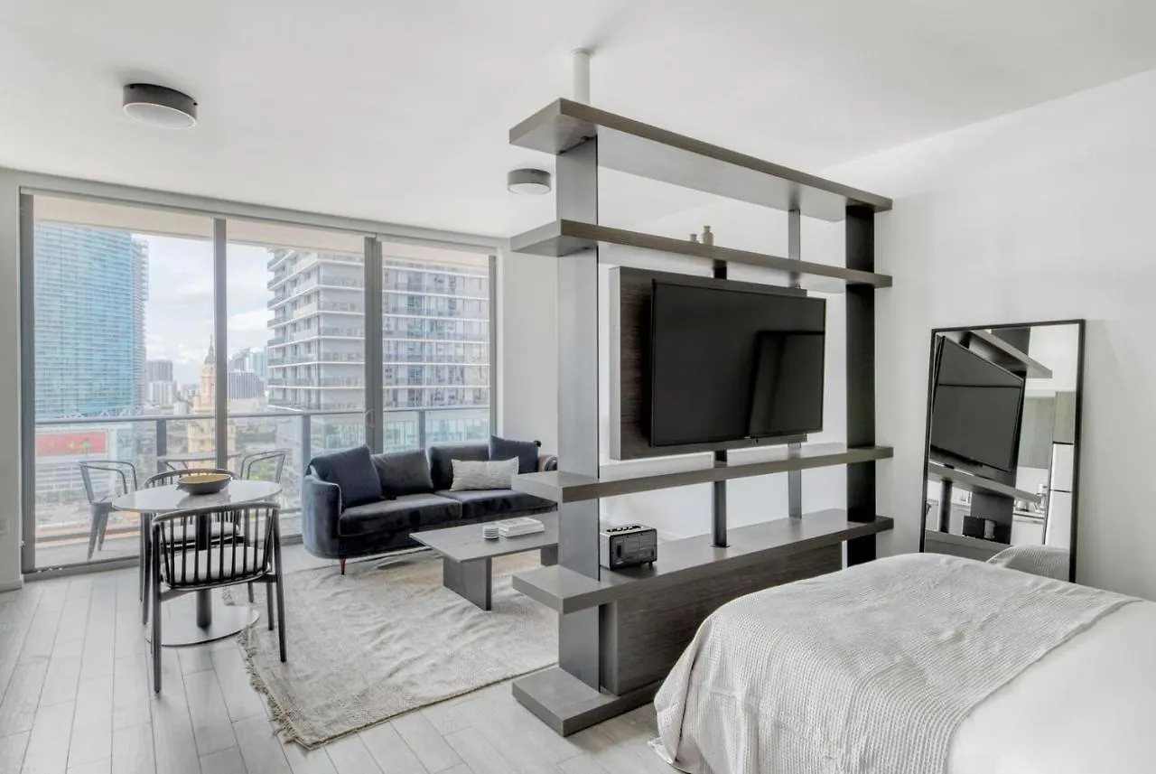 Downtown Studio W Pool Nr Shops Entertainment Mia-80