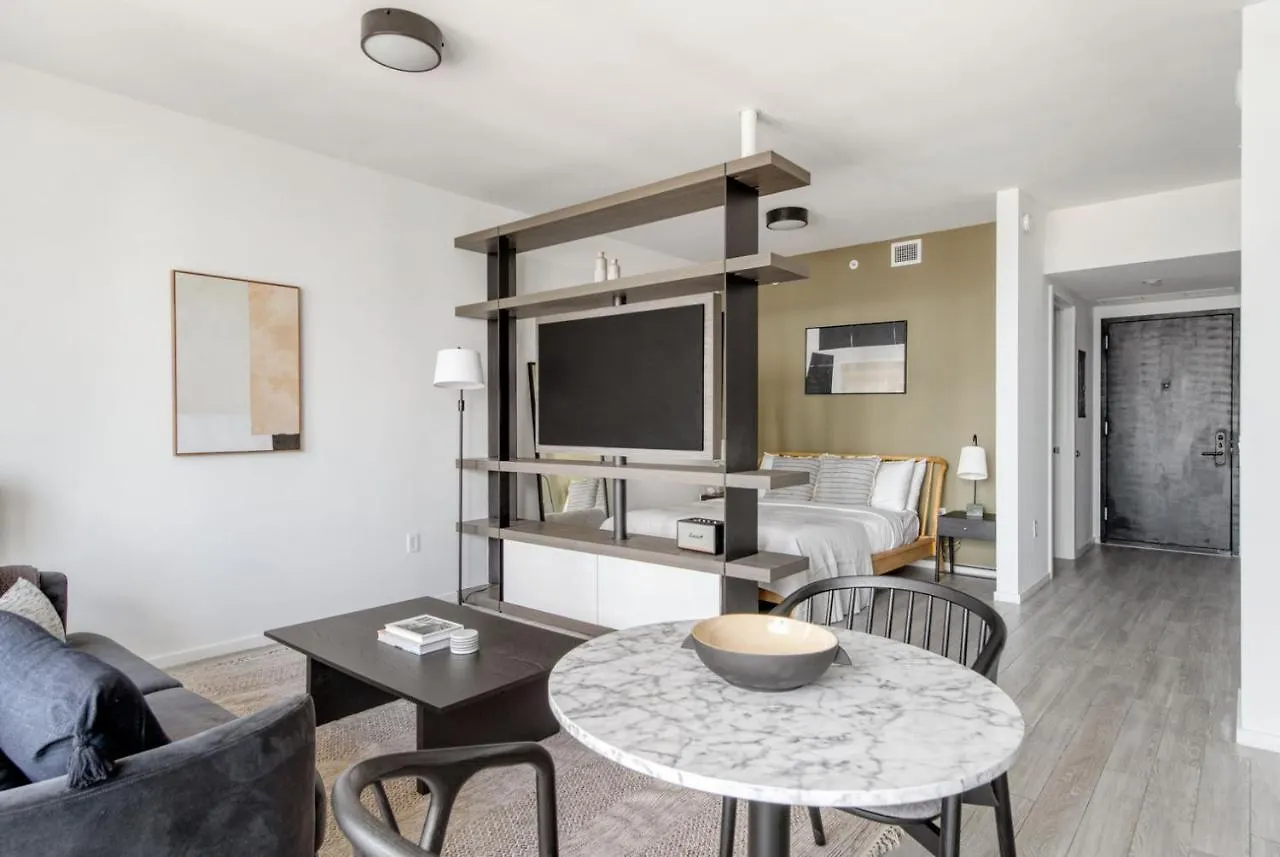 Downtown Studio W Pool Nr Shops Entertainment Mia-80 Apartment