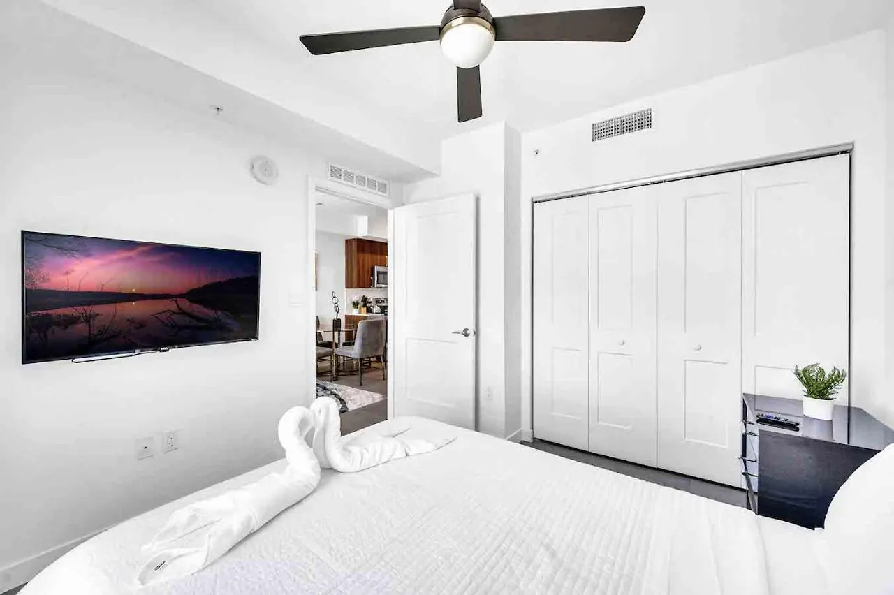 Stylish Unit In Downtown With Free Parking Lejlighed Miami
