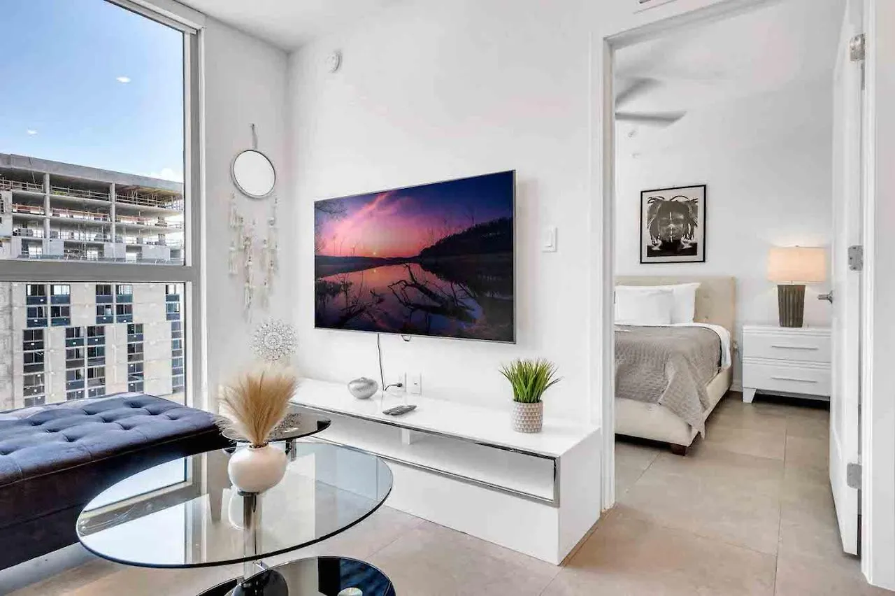 Wonderful Unit In Downtown With Free Parking アパート マイアミ