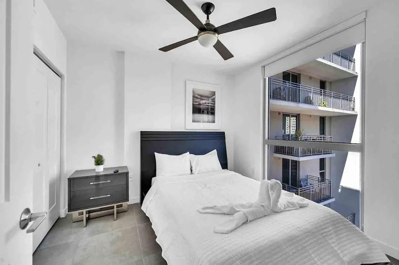 Apartment Stylish Unit In Downtown With Free Parking Miami