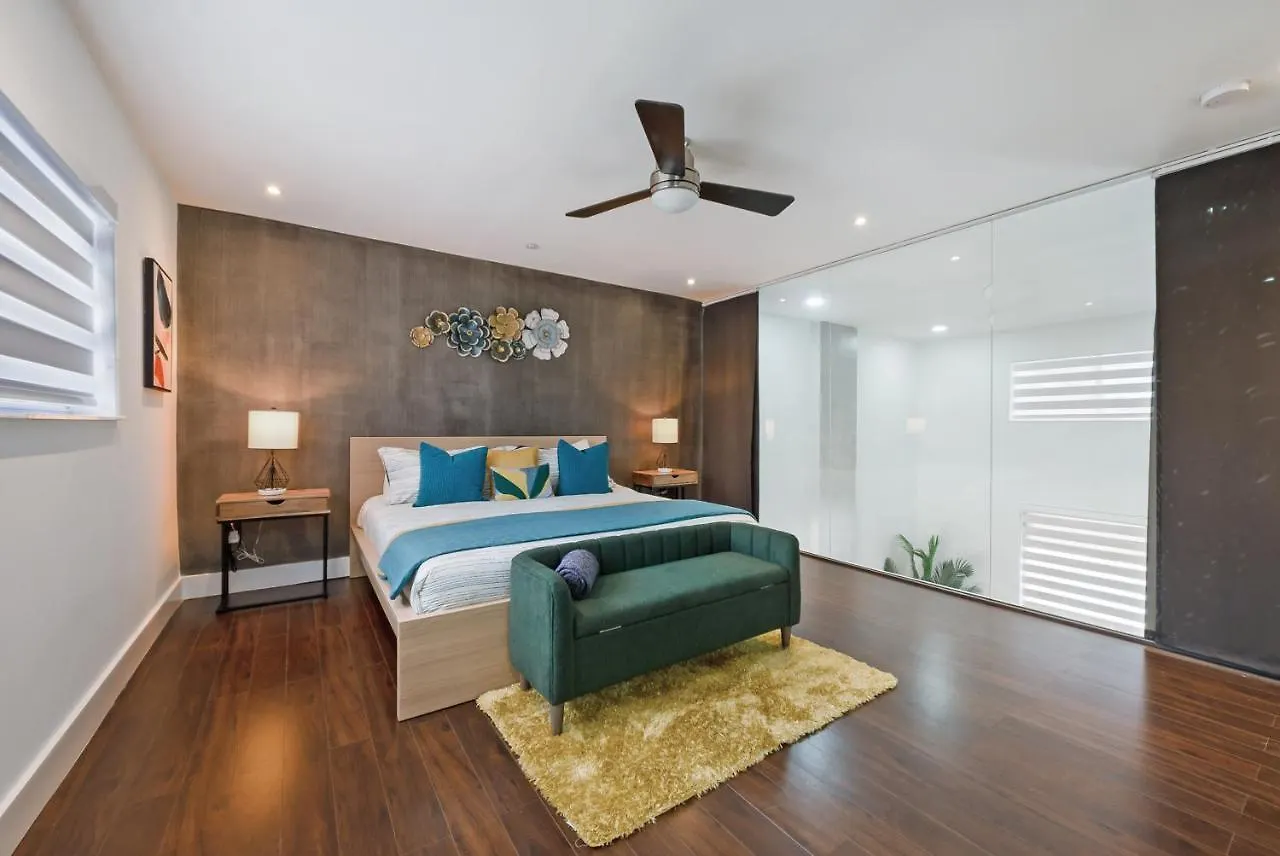 Experience Miami'S Bongo'S House Private Pool And Game Room Luxury Rental L54 Holiday home *
