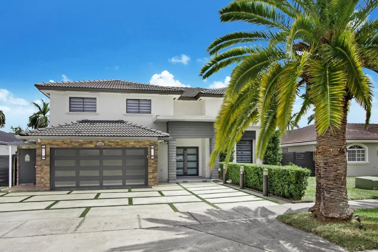 Experience Miami'S Bongo'S House Private Pool And Game Room Luxury Rental L54 *