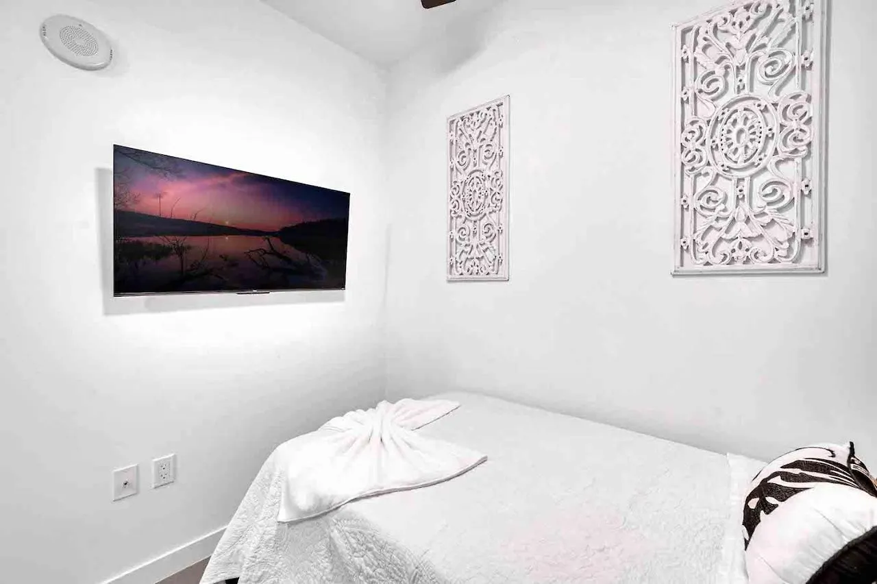 Charming In The Heart Of Downtown With Free Parking Miami