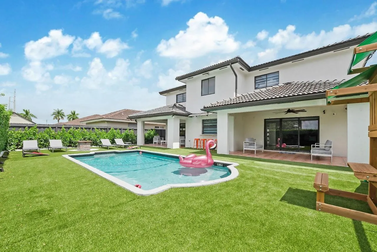 Holiday home Experience Miami'S Bongo'S House Private Pool And Game Room Luxury Rental L54