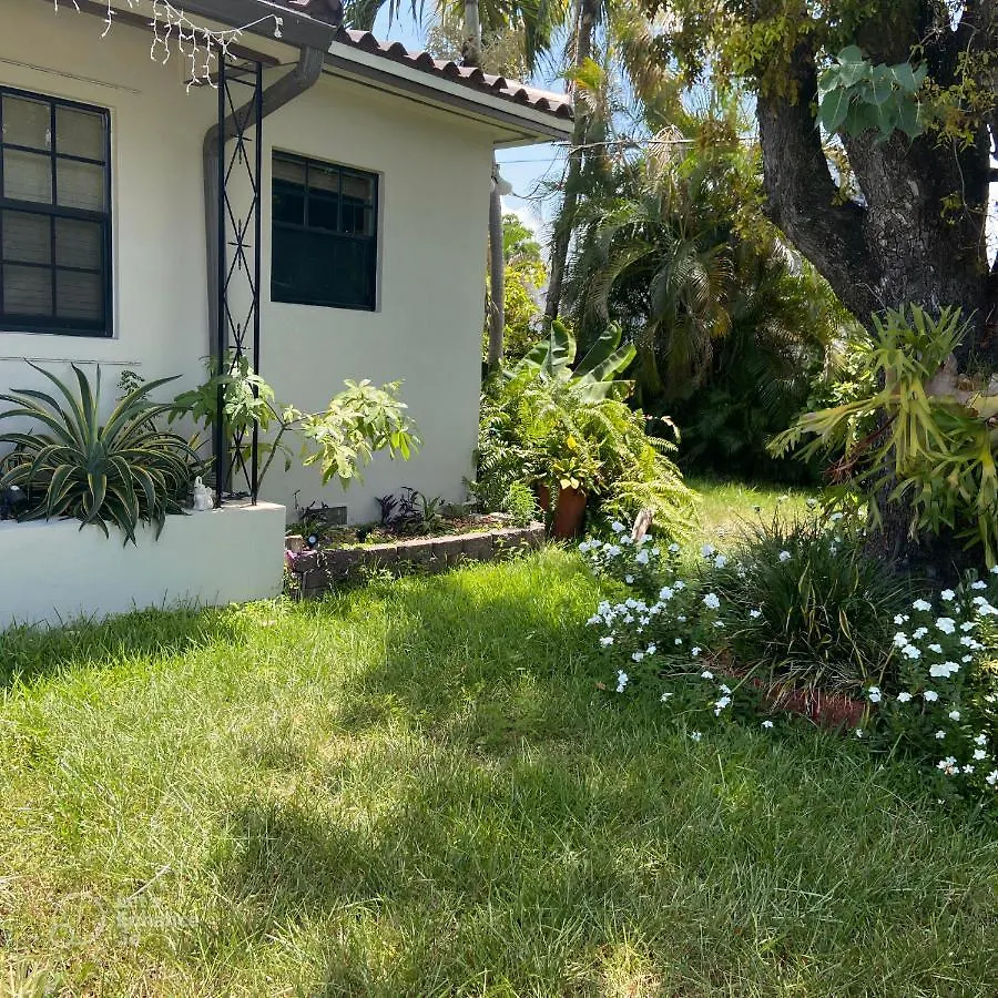 Eco-shared Gardenian Hostel *
