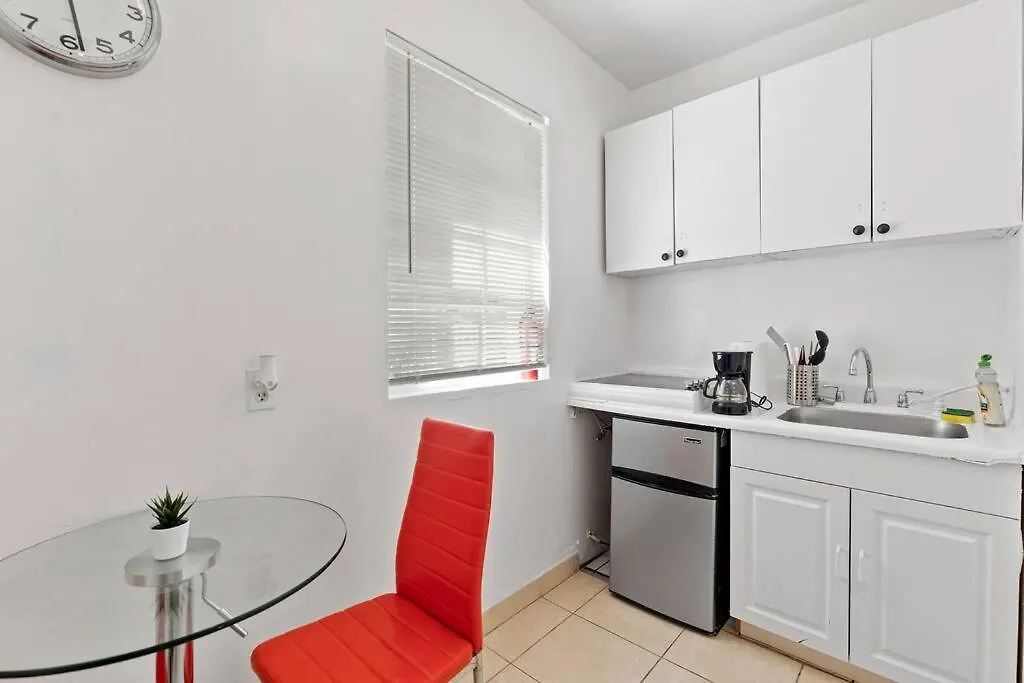 Bungalow King N Queen Bed 5m Wynwood Kitchen