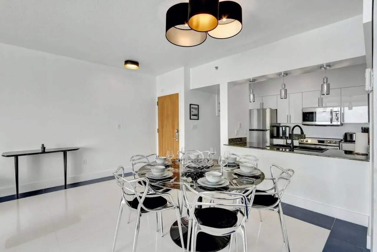 Holiday home 3br Penthouse With European Flair N Amazing Views Miami