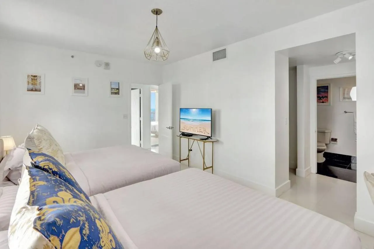 3br Penthouse With European Flair N Amazing Views Holiday home Miami